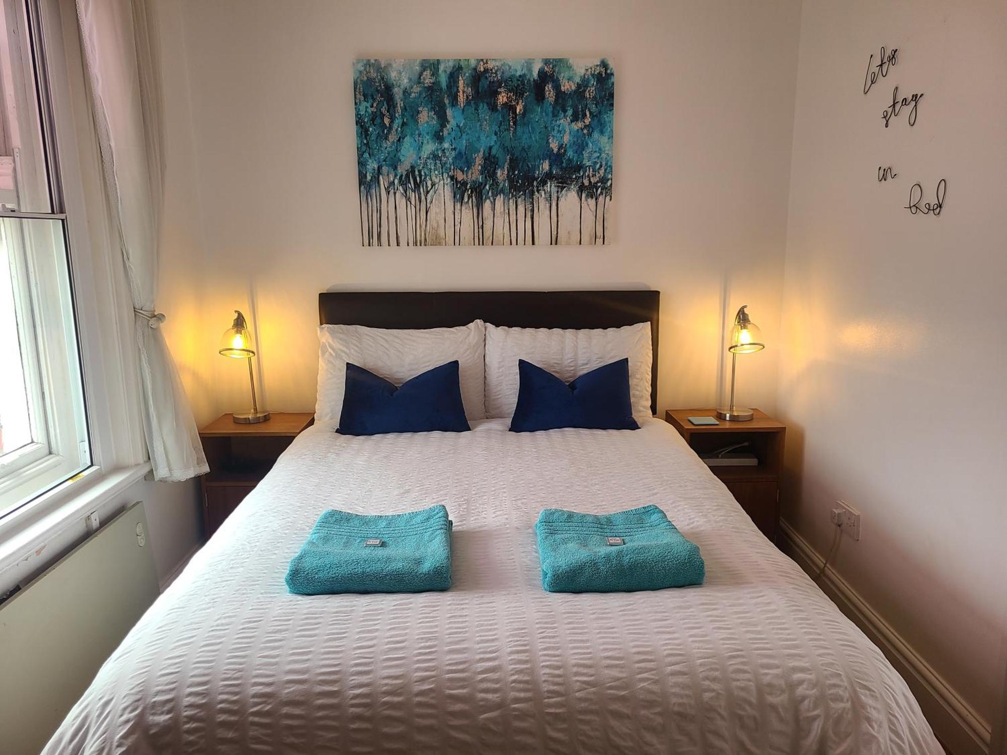 Vale View Apartment, Prestatyn, North Wales - A Stylish, Dog-Friendly Holiday Let Just A 5 Min Walk To Beach & Town! Exterior foto